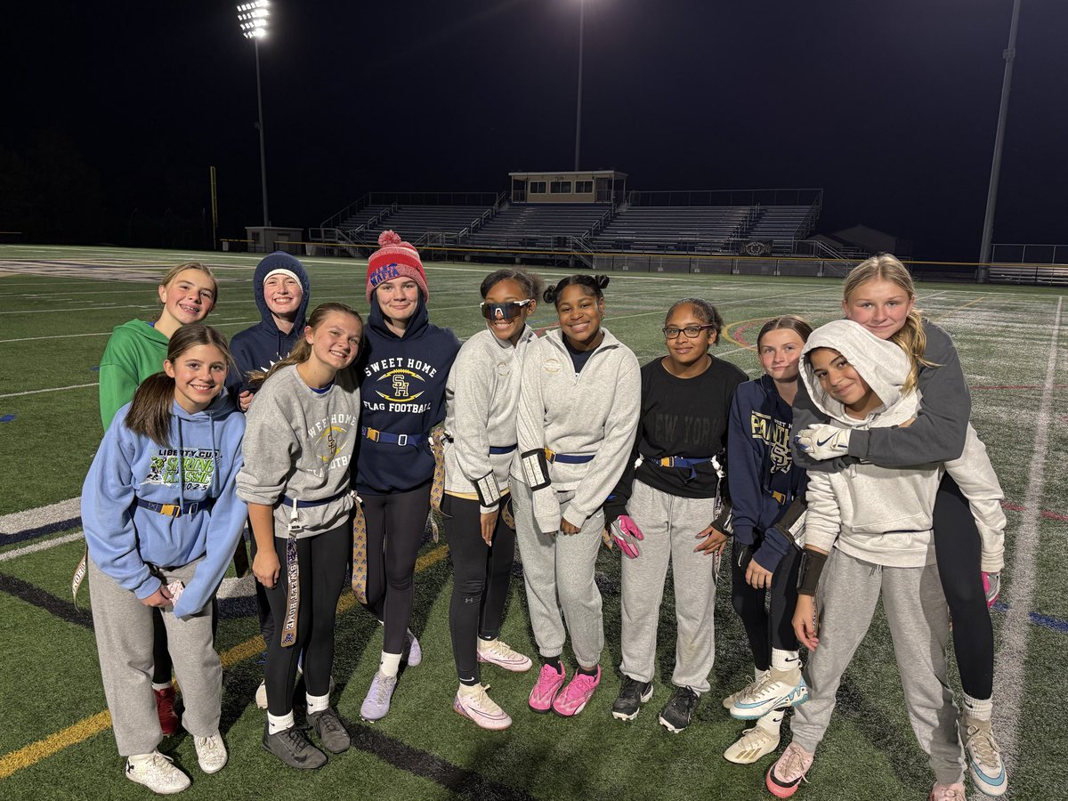 SweetHomeFlag tweet media