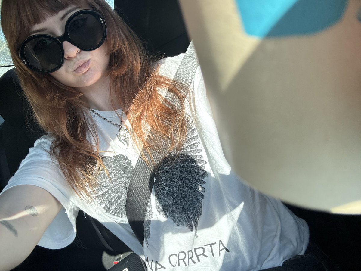 ninajirachi (@ninajirachi) on Twitter photo 