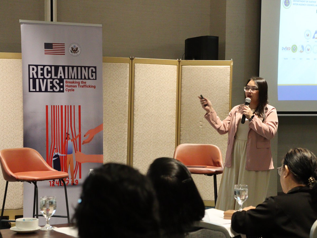 IACAT_PH's tweet image. IN PHOTOS | The Inter-Agency Council Against Trafficking joined the U.S. Embassy in the Philippines’ 17th Media Seminar, “Reclaiming Lives: Breaking the Human Trafficking Cycle,” held on September 10–12, 2025, in Bacolod City.

#IACAT #IisangNasyonIisangAksyon #BagongPilipinas