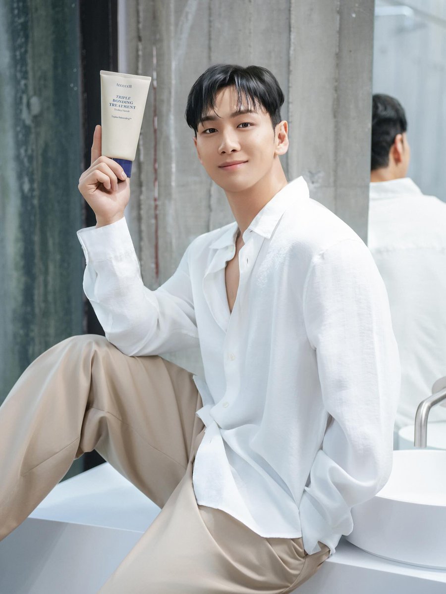 251016 BAEK UP
#백호 #강동호 #BAEKHO #KANGDONGHO

트리셀 TREECELL 인스타 
instagram.com/p/DP2giVdAV8_/