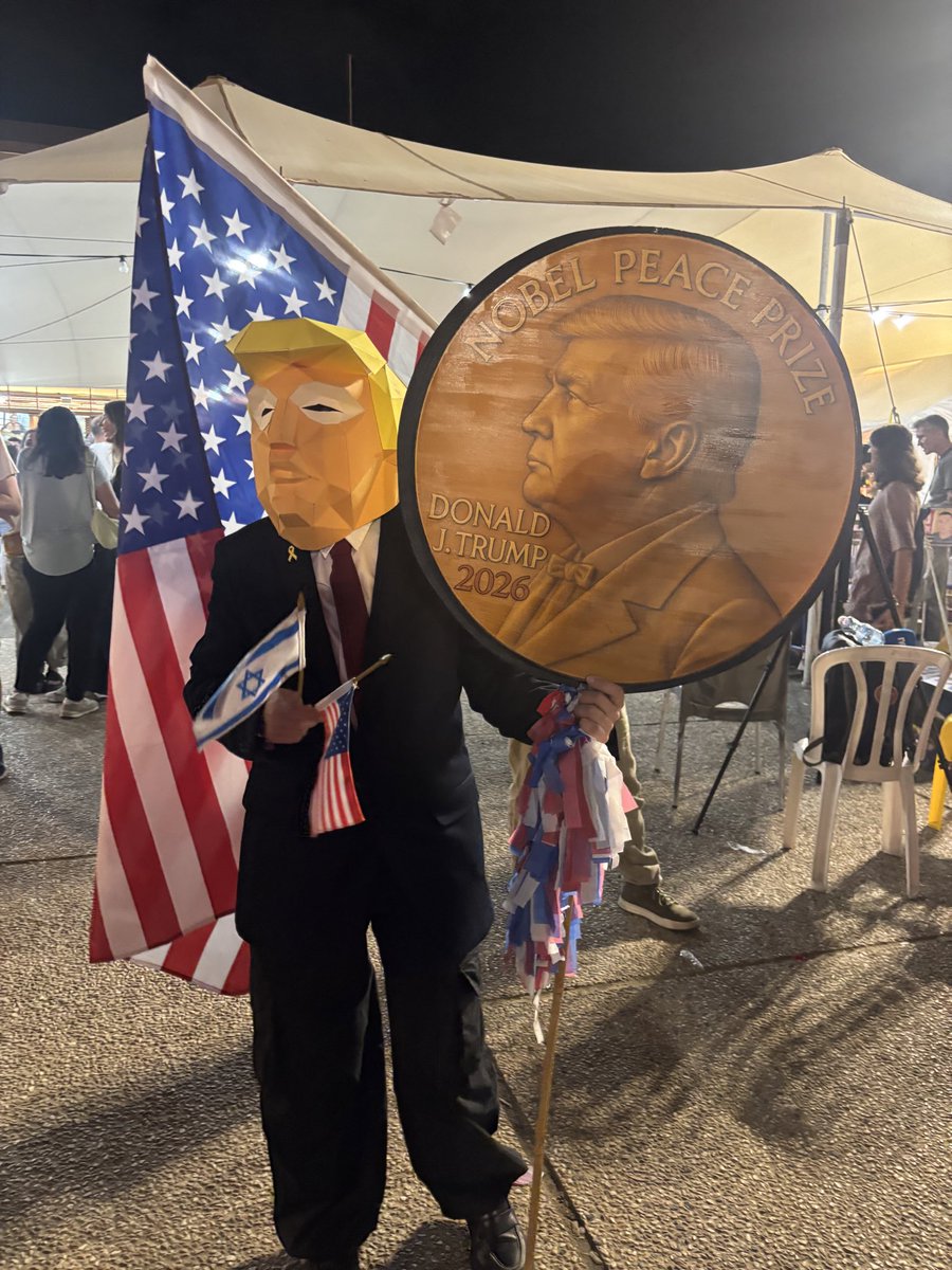 mvolovik's tweet photo. @Michellea2038 @shaunmmaguire We are all enormously grateful ! 🇺🇸 🇮🇱 https://t.co/p4V1ofyYC6