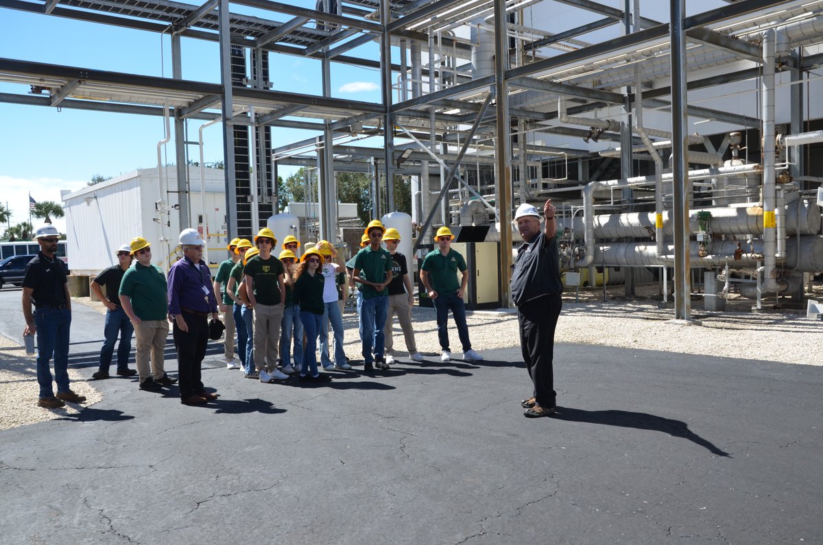 FMPAnews's tweet image. FMPA finished #PublicPowerWeek last Friday with a field trip for @tchsceltics advanced engineering students. Staff from @OEUinfo joined the day, which included a career panel with FMPA staff and tours of a solar site in @CityOfMountDora and a combined cycle generation facility.