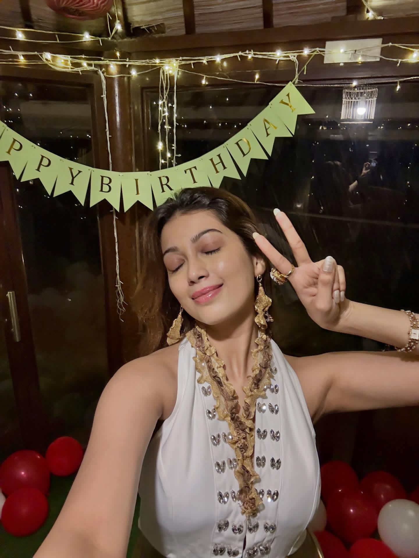 G3WN8xNawAAVFSG?format=jpg&name=large