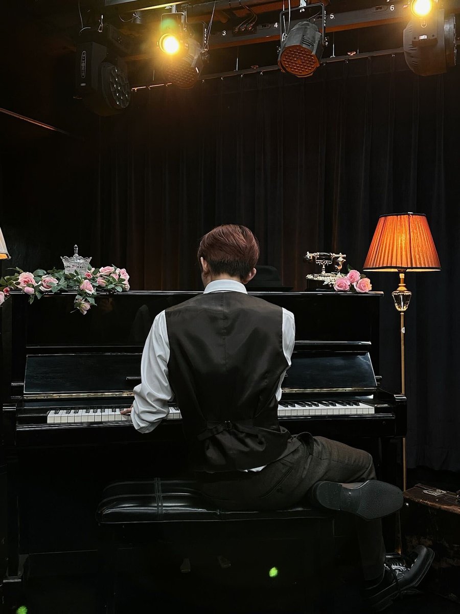 heesevns's tweet image. hoonki casually dropping the most breathtaking pictures of heeseung…