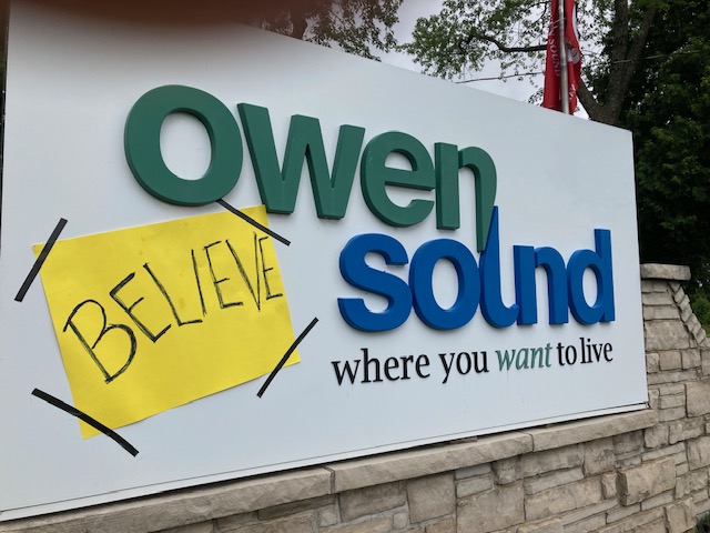 BELIEVE 💛 Owen Sound is where we get things done.
Hiring: Social Media Manager (contract, now–Dec ’25) for the LeadNOW Omnibus—video-first, KPI-driven, kind in the comments.
DM me; details in the first reply. #OwenSound #LeadNOW #omnibus