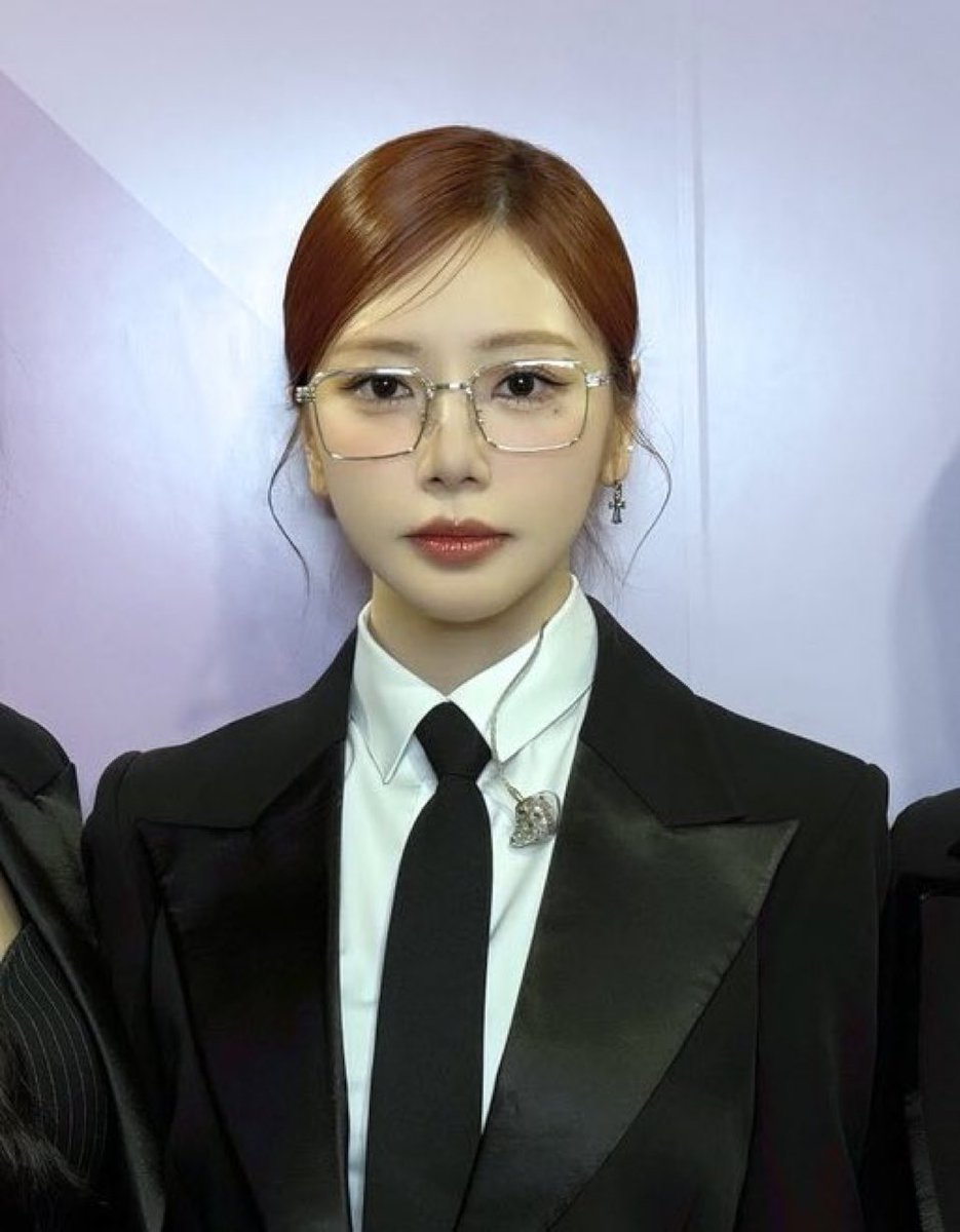 bread 😹 tweet media