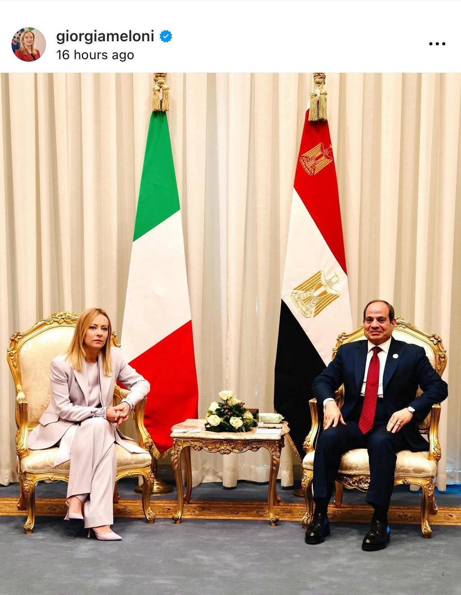 حد يعمل منشن لرجب انبوبه 😂😂
من بين كل الرؤساء.. ميلوني ترفض نشر أي صور لها في قمة شرم الشيخ على صفحتها الرسمية وتختار صورتها مع الرئيس السيسي فقط