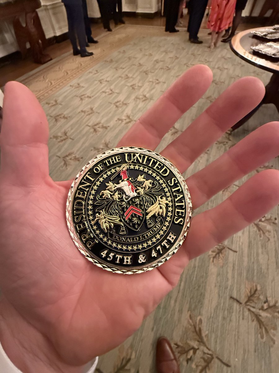 The Trump challenge coin is INSANE