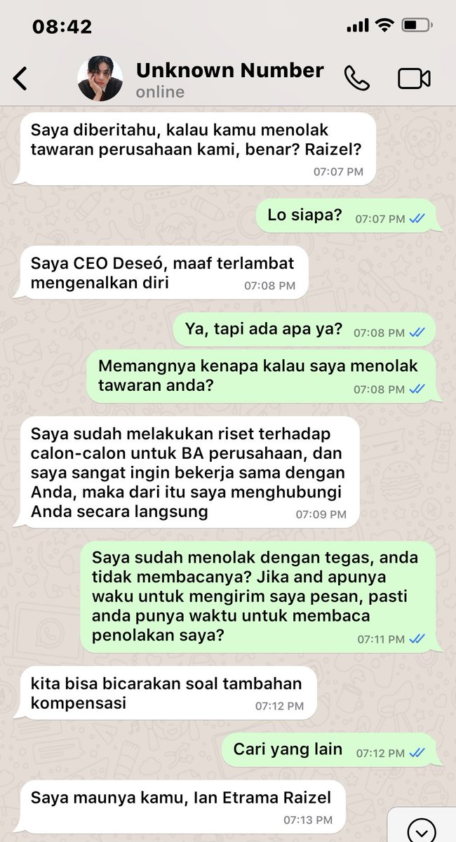 arunikaliebe's tweet photo. [ TAEKOOK local AU ] 

ㅡAETERNALS 

Ingatan yang terkenang dalam jiwa, dan sebagian jiwa melupakan seluruh kenangan, membuat rasa cinta dan lara hinggap secara bersamaan dalam ruang waktu yang berbeda. https://t.co/LgTMGTZ2SB