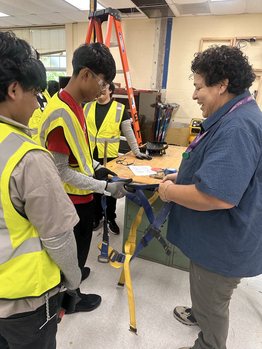 Nicole Creek tweet media