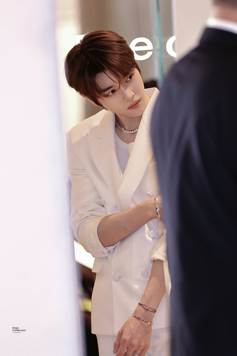 tinyConfection's tweet image. 251016 쇼메 행사
#성찬 #SUNGCHAN #ソンチャン 
#RIIZE #라이즈