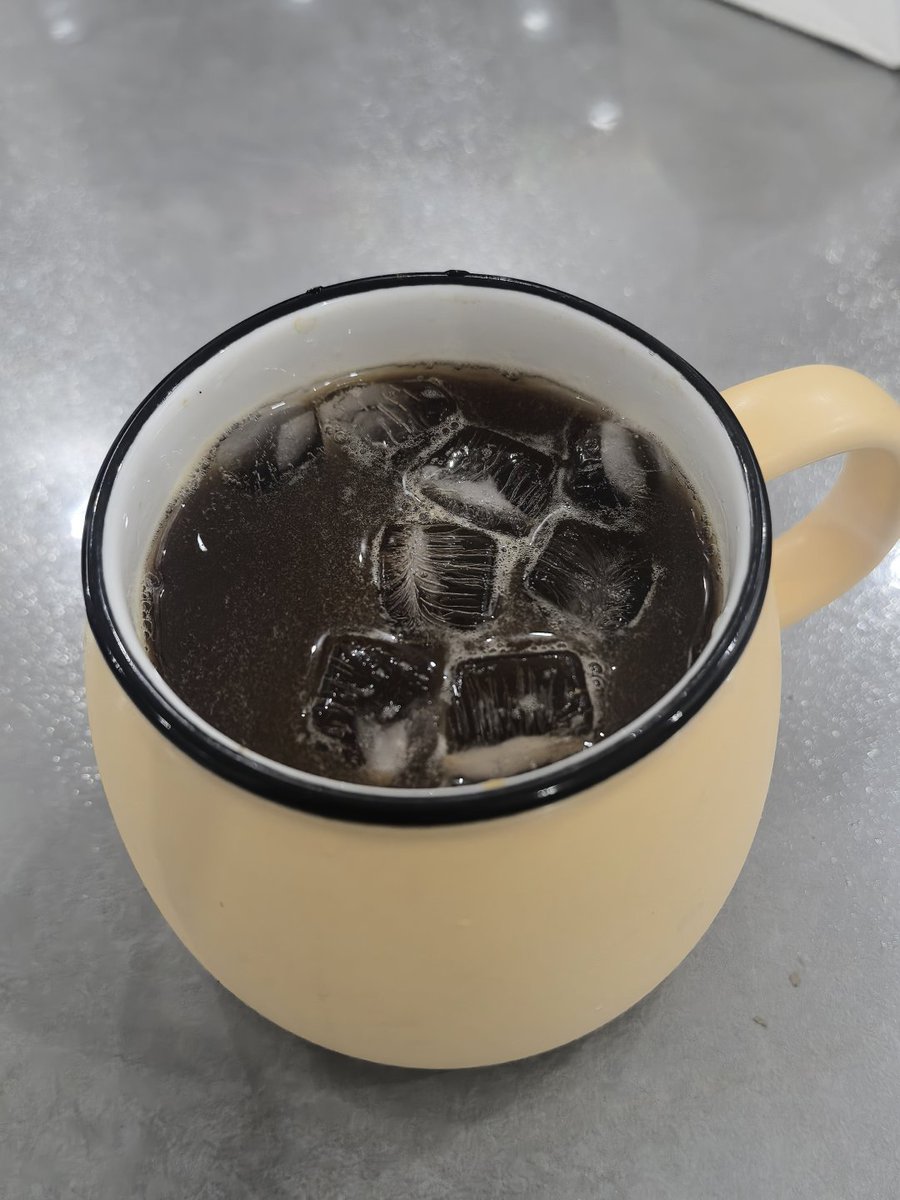 ditwp_du's tweet image. 最初の一滴から、今日は良い日になるだろうと分かりました。😊