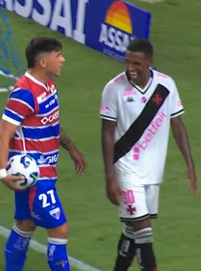 <a href="/FortalezaEC/">Fortaleza Esporte Clube 🦁</a> não aguentam na bola e vão pra porrada...

COVARDES