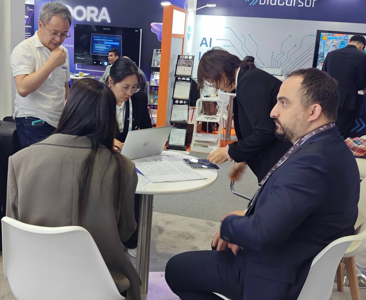 Spideradio tweet media