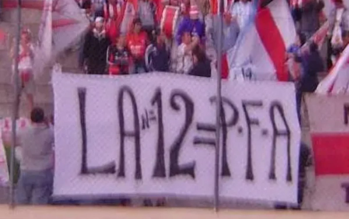 Para ser un bostero 
para ser un bostero se necesita una gorra y un pito
Una gorra, un pito y un patrullero
Para ser un bostero…