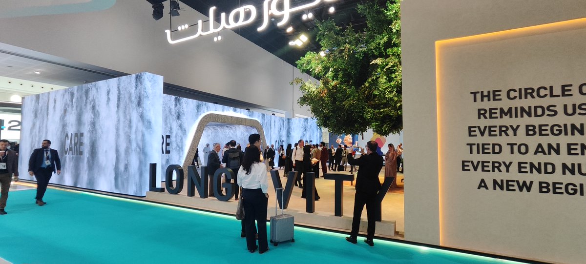 colorlightcloud's tweet image. At the 2025 Abu Dhabi Global Health Week, we collaborated with #QubitElectronics to unveil a striking LED display, engineered around the innovative &quot;tunnel&quot; concept. 💡

#Colorlight #QubitElectronics #britepixl #ProjectCase