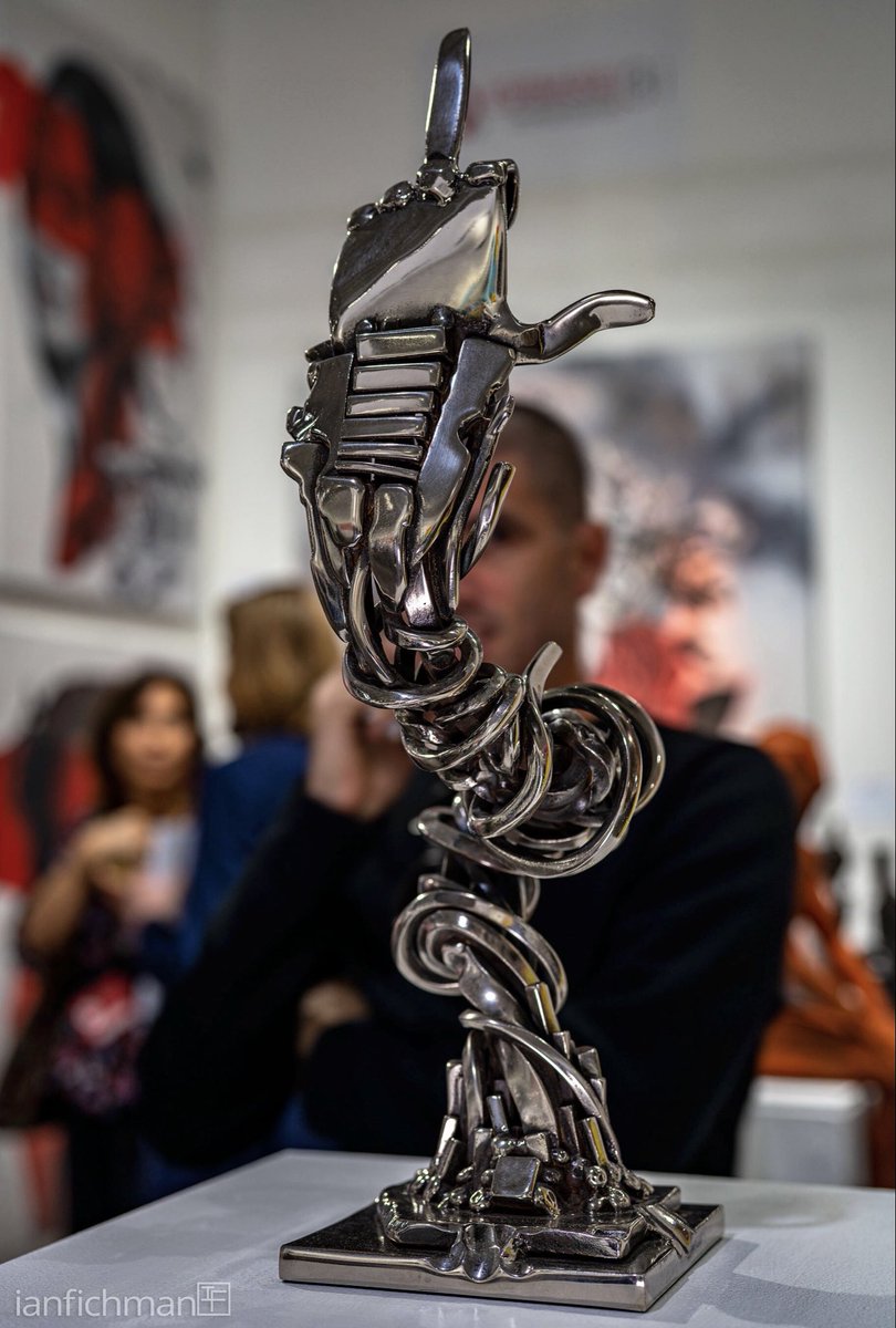 “I Love You”
aka: FUCKYOU
2016
nickel-plated steel
22"H x 6"W x 8"D / 19lbs
#sculpture #metalart #metalsculpture