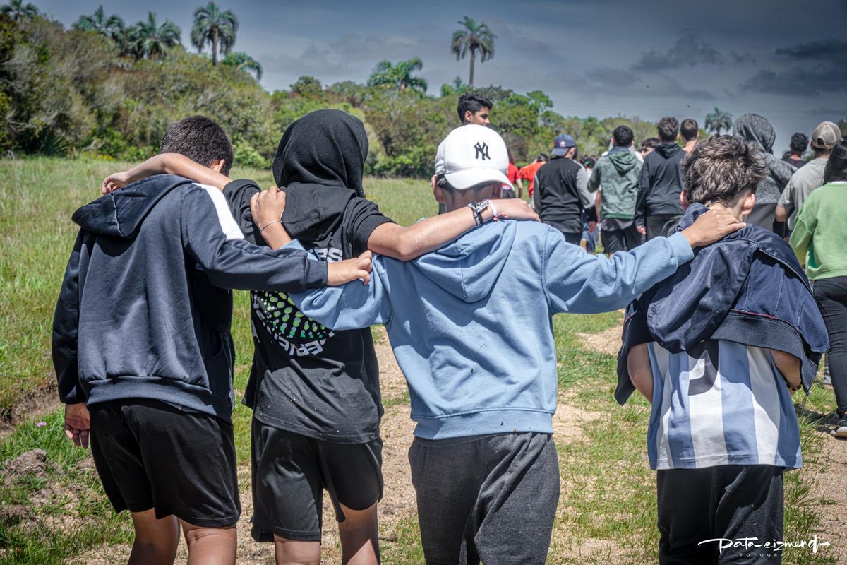 Hoy finalizó el #CampamentoEducativo de Escuelas, Liceo y Utu de Treinta y tres. Gurises y docentes participaron de esta experiencia enmarcada en la política de ampliación del tiempo educativo (ATE) de <a href="/ANEP_Uruguay/">ANEP</a> CODICEN 🇺🇾
Sede: <a href="/chakahanan/">ChakaHanan</a> Lag.Negra
📸: <a href="/pataeizmendi/">ᴘᴀᴛᴀ ᴇɪᴢᴍᴇɴᴅɪ ꜰᴏᴛᴏɢʀᴀꜰɪᴀ</a>
