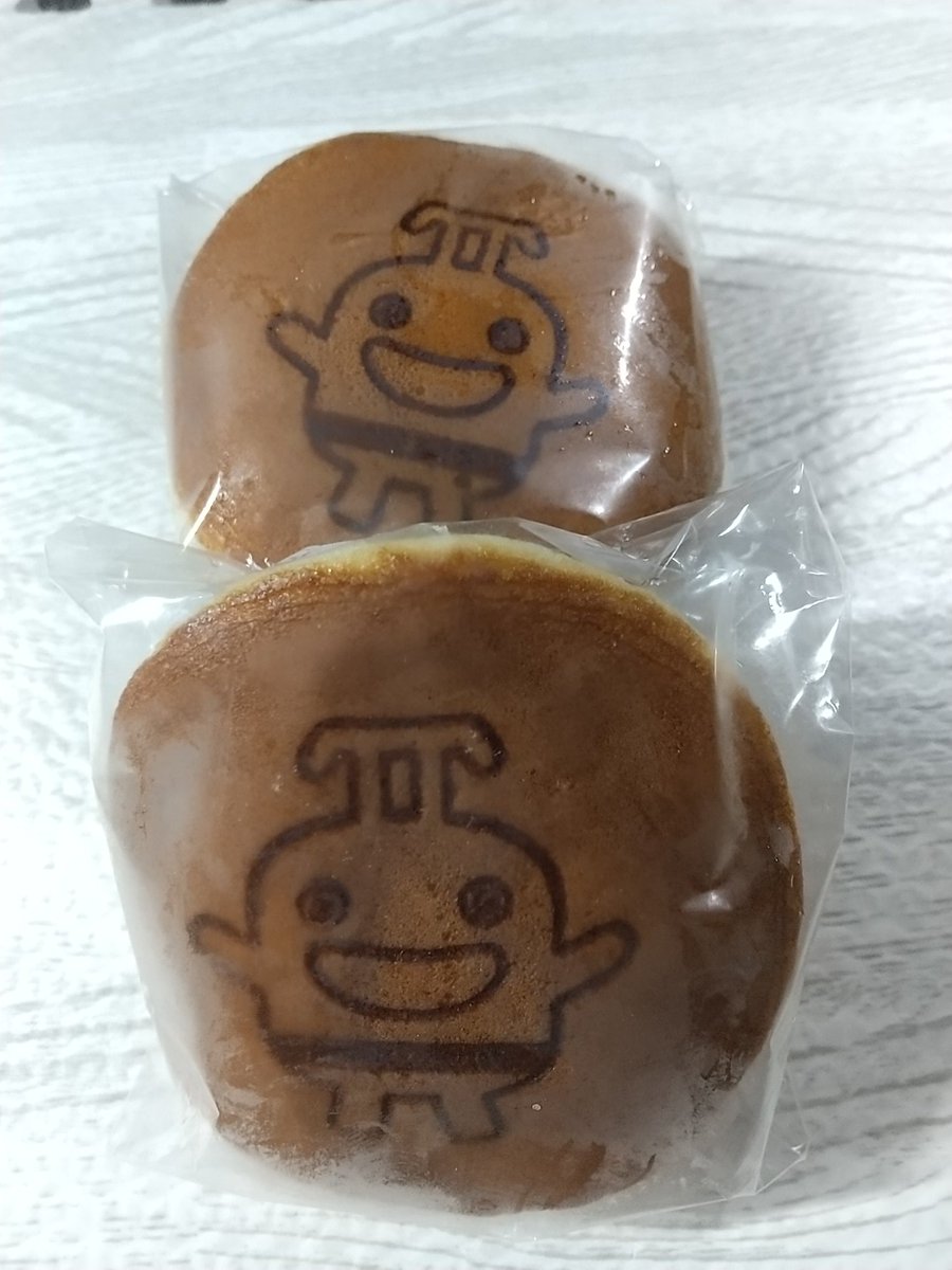 fumimufmuf's tweet photo. やっと買ってきました!
のるるんどらやき🚃
カウンターにてのるるんぬいもお出迎え(*^^*)
#のるるん
#MYSWEETS
#イクミママのどうぶつドーナツ
#東急
#長津田駅 https://t.co/F7NNNH3vC1