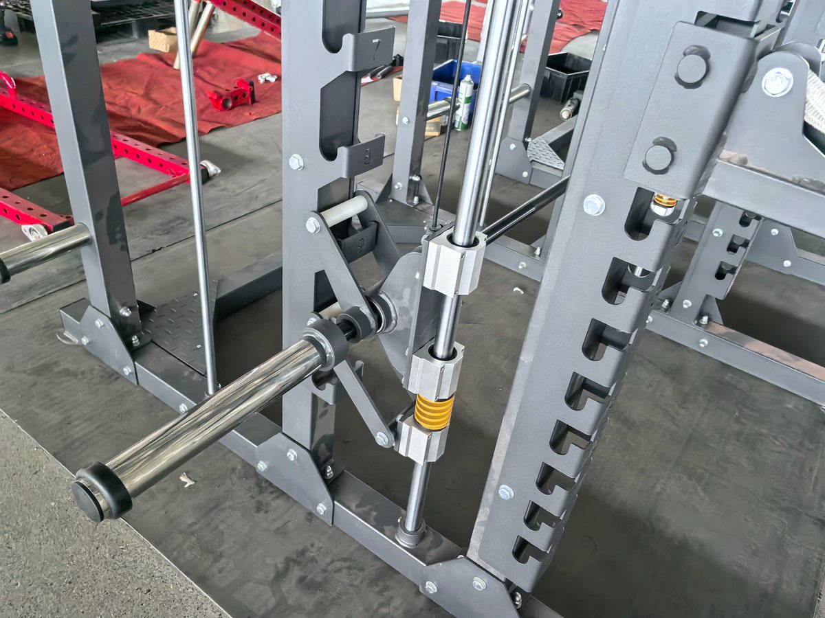 ApeFitnessRZ's tweet image. 1x20ft container was loaded today.
Smith Machine:
TOTAL BODY MASTERY!
✅ Safety-focused solo workouts
✅ All-in-one muscle builder
✅ Perfect form every rep
✅ Beginner-friendly results
#GymEssentials #SmithMachine #TrainSmarter #Ape #ApeFitness #SOKWE® #CommercialGym #Strength
