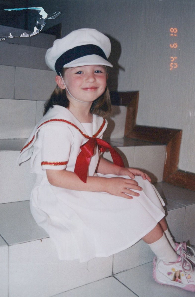 As time goes by 😂
Me as a child living in Mexico. 
<a href="/aquamanglb/">Aquaman</a>
<a href="/adituzita/">Adriana Buentello 🇵🇸</a> <a href="/DraMaMayelaPala/">Ma.Mayela Palacios</a>  
<a href="/Draco_Dracul/">El Dragonario</a> <a href="/etpotemkin/">Potemkin #YoConAyotzinapa</a> 
<a href="/mcruz0609/">Marco Antonio Cruz</a> <a href="/Esanjuro/">Arturo Lechuga Lozano (Viejitus XIV)</a> <a href="/MarOliMx/">Martha Olivia LópezM</a> 
El México que aprendí a amar y
eso, nunca habrá de cambiar.
❤️💛💚🩵💜