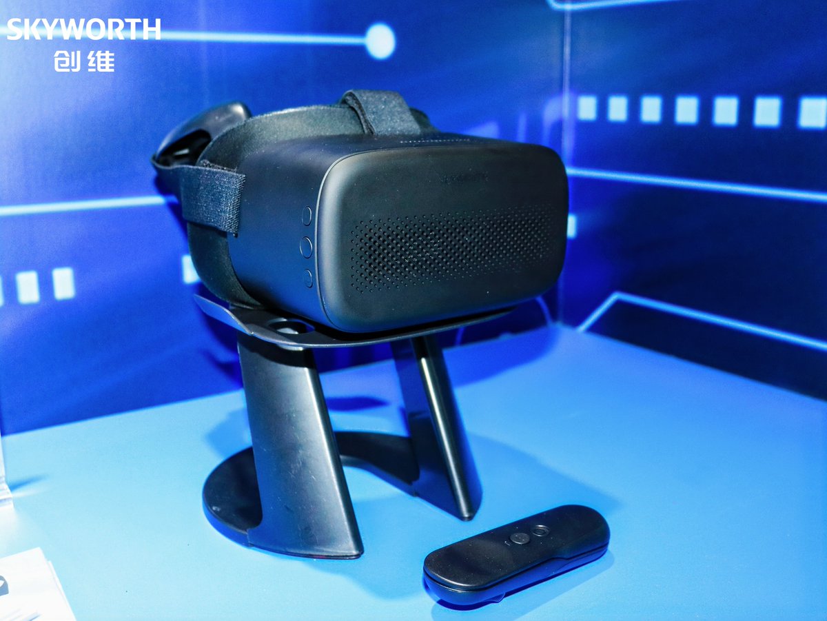 PancakeXR's tweet photo. 🚀 Get ready to experience the future with SKYWORTH at #CantonFair 2025!

📍 Booth F07–F62, Hall 3.2
📅 Oct 15–19
Check out our:
XR MR Pancake 1 👓
AI Glasses A2 🤖
3DoF VR All-in-One 🕶️
See the latest in #XR #AI #VR tech! Don’t miss it!

#SKYWORTH #TechInnovation #Guangzhou https://t.co/A9sk9yopws