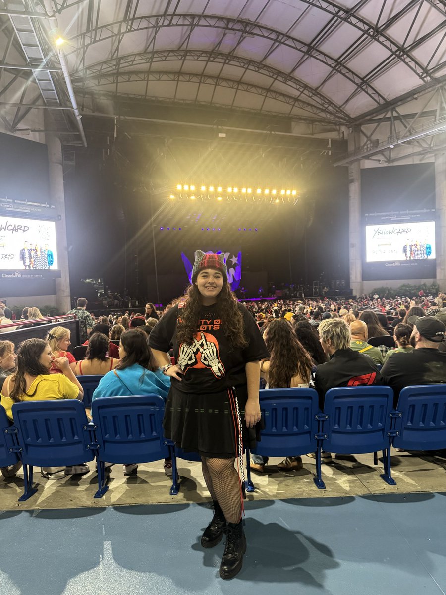 CaitByler's tweet photo. I had such a good week😭♥️ https://t.co/u9kVqFuWoi