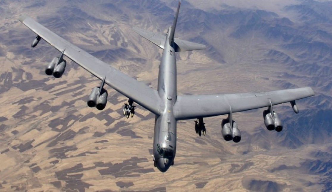 TelegraphPak's tweet image. BREAKING:
2 US B-52 long-range strategic bombers are currently flying over the Caribbean waters, north of Venezuela.