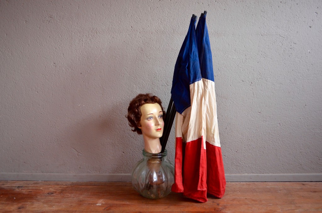 CallToTheWorld_'s tweet photo. ✊#Tweet #ProFR🇫🇷✊:
@la_france_sur_x - @LBleuBlancRouge -@ope_tricolore - @INPIFrance - @CLorillou32891 - @lumiere07061654 - @MikaCam2 - @PsyGuy007 - @Ben66snk - @DrapeauFrancais - @JlGirault - @StrategiePlan - @Conseil_Etat - @Conseil_constit - @verity_france !
#FÎÕP #ÕMHCÔ https://t.co/24XjH3C6eJ