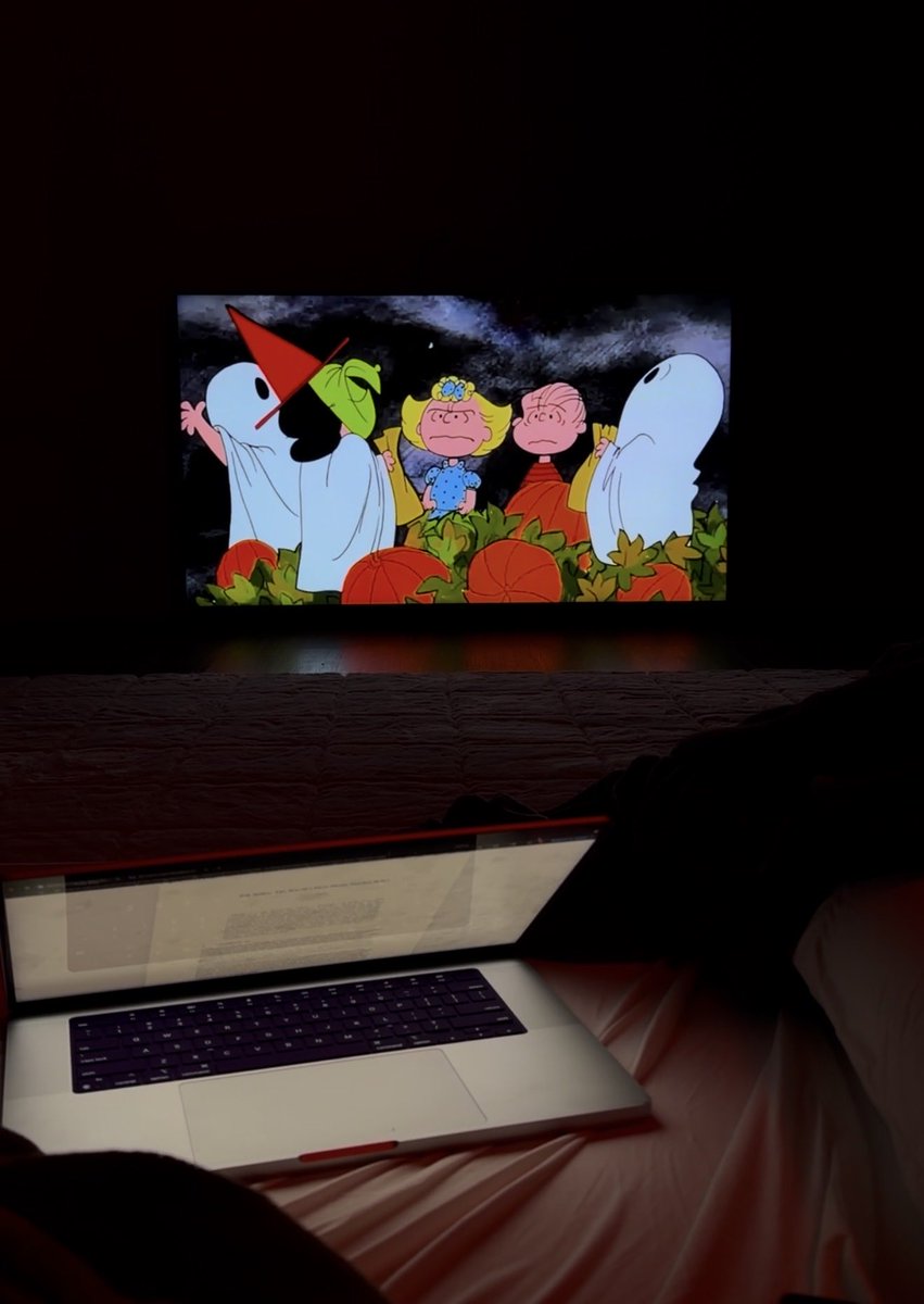 Writing the whitepaper for @PIEindex with Charlie Brown halloween in the background.

I am definitely the first person in existence to experience this. $PIE