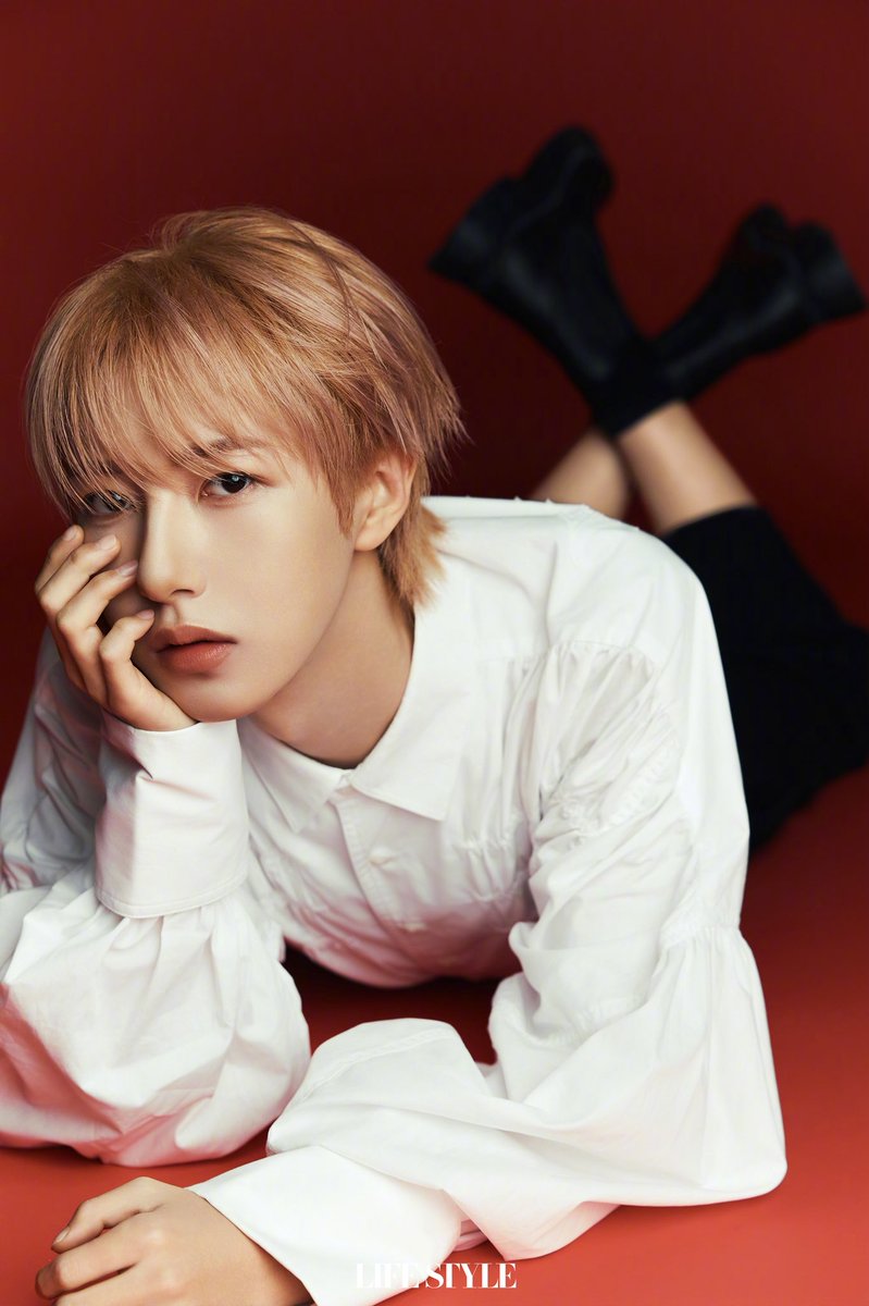 POPCORNBOBO323's tweet photo. 精品购物指南 Lifestyle MAGAZINE #RENJUN #런쥔 

🔥✨🦊

#RENJUNx精品购物指南Lifestyle https://t.co/pilNzxfEgC