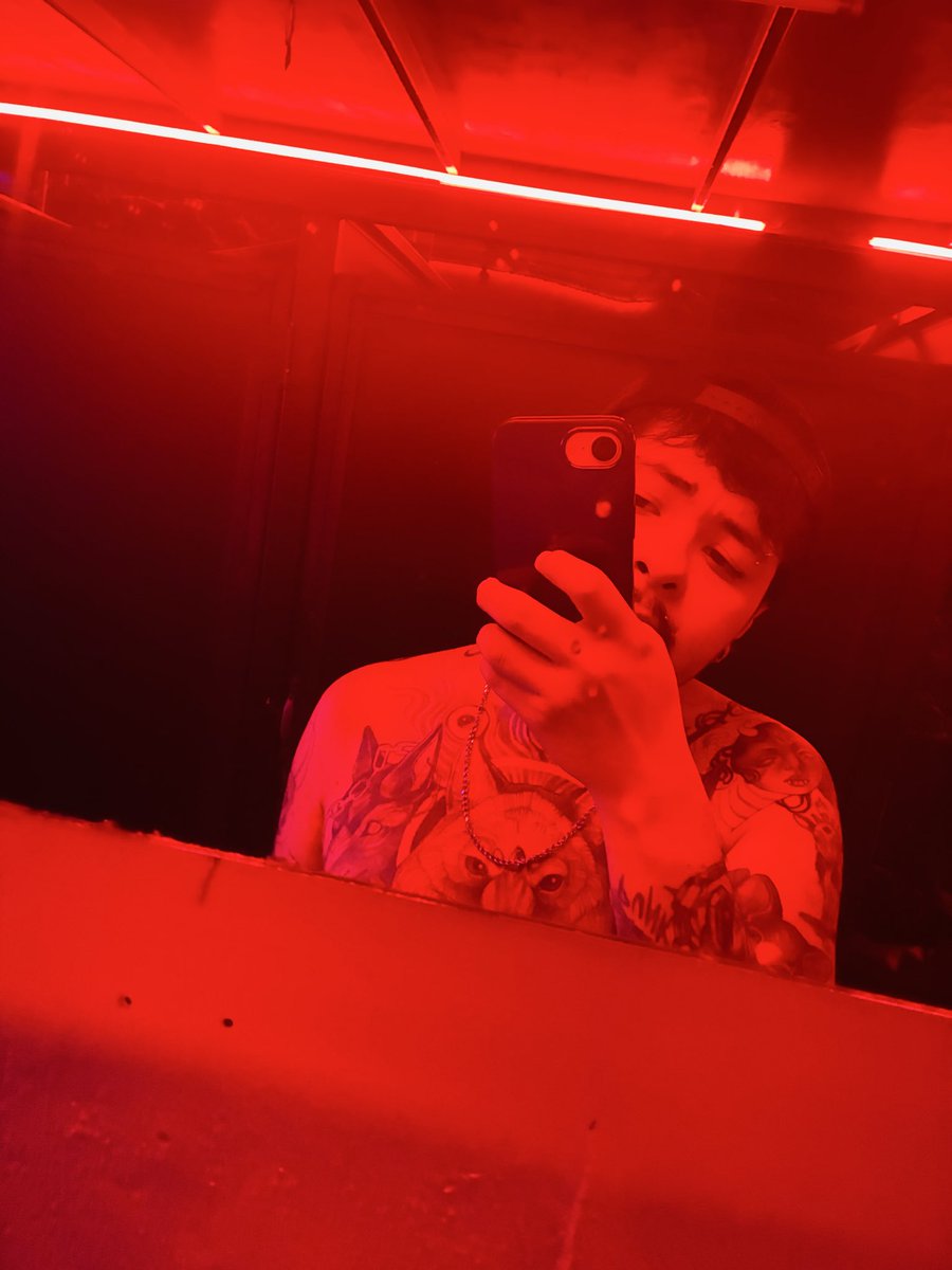 Ni en el gym sudo tanto como en <a href="/Sextopiso_mx/">SeXtO Piso</a>  🥵
Obvio se preñó rico 👀