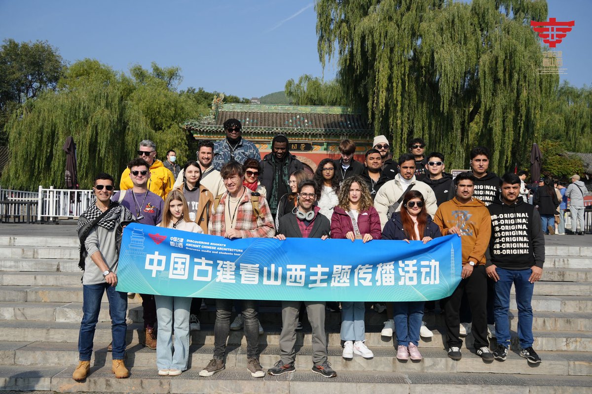 hijiangxi's tweet image. On Oct 14, the first stop of the “DISCOVERING SHANXI‘S ANCIENT CHINESE ARCHITECTURE Overseas media and students tour” brought guests to Jinci Temple.  #DiscoverShanxi #AncientChineseArchitecture
@ShanxiDaily
@Shanxitimes
@Gpwah1234