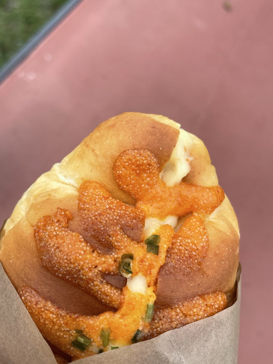 섹시 소금빵 🥵💕
못 참고 길빵해버렸어