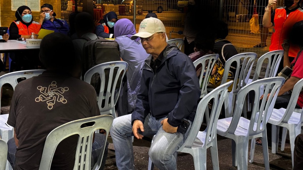 farhanazahan's tweet image. As expected, raid lagi sempena kedatangan Trump di another ASEAN Summit. Sorokkkk