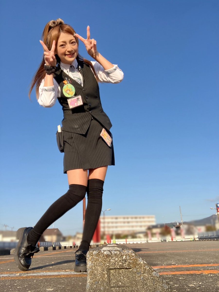 おっはよー(* 'ᵕ' )ﾀﾞﾖｯ!

雲ひとつない空
すずしぃ〜✨️