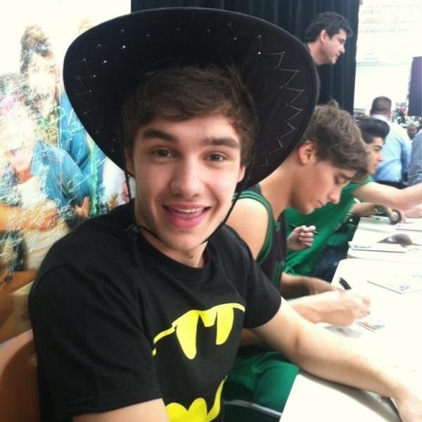 ana júlia ໑̣ ᶜᵃᵐ🪩 tweet media