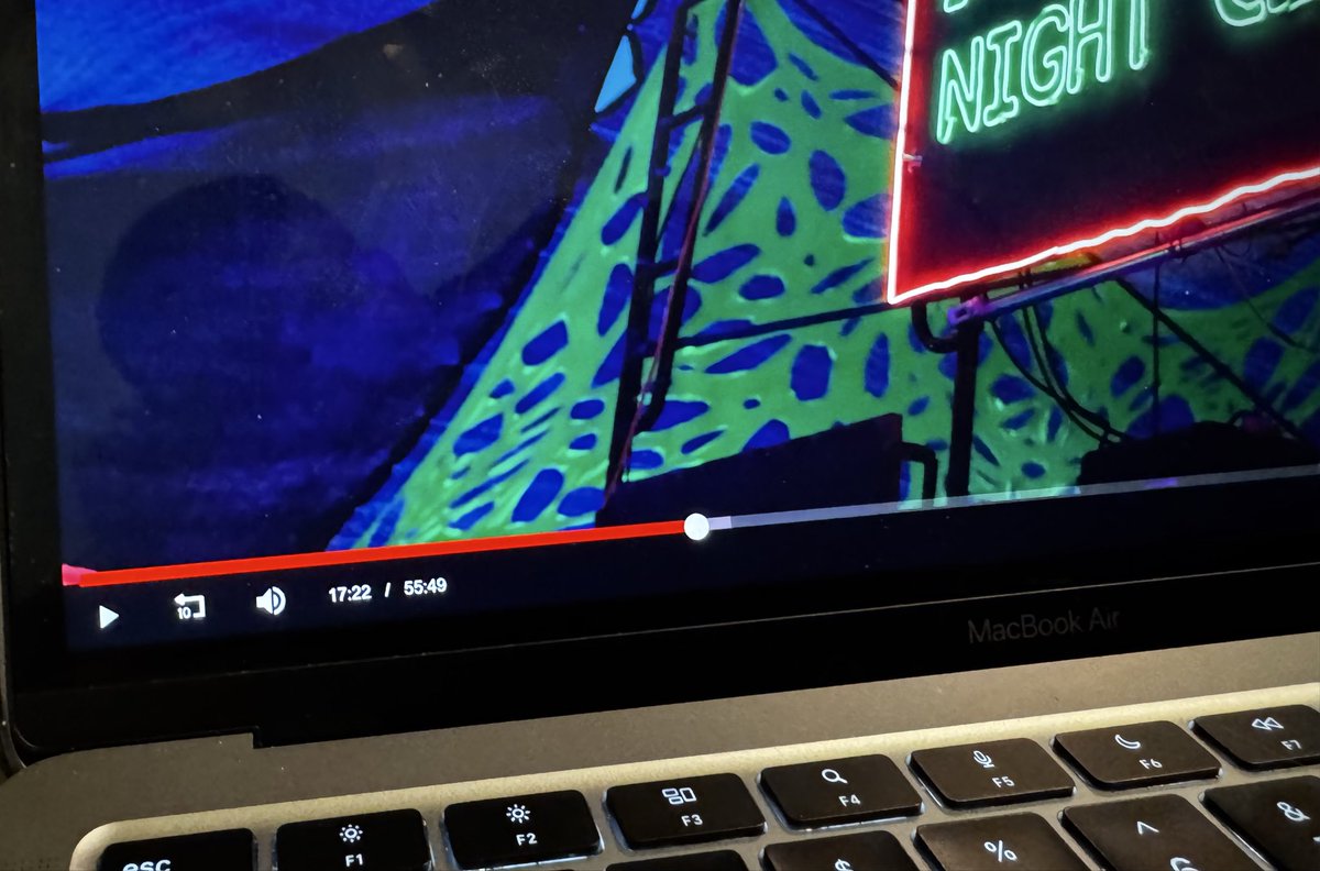 AllonnaDee's tweet photo. Dragula spending 17 minutes covering last week’s elimination drama seems…excessive 🤣

I live https://t.co/rCXZer6xGe