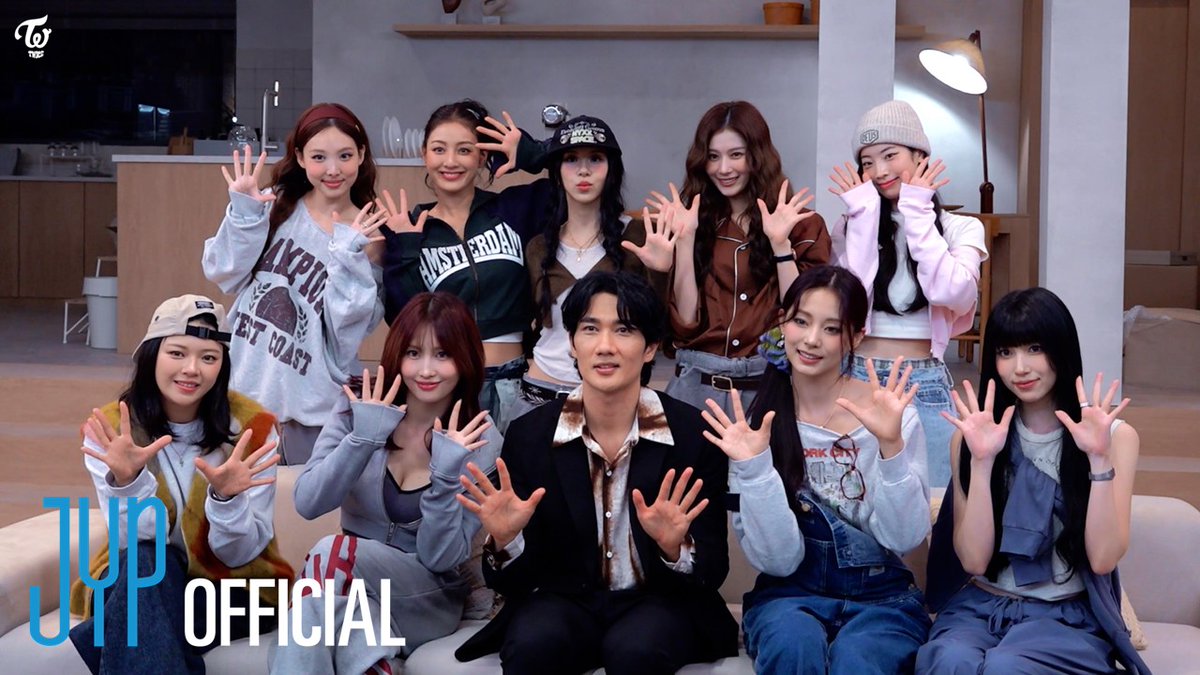 TWICE “ME+YOU” M/V Behind

❤YouTube: youtu.be/vtODgDlUCVM.
💚NAVER TV: tv.naver.com/v/86381877

🎉Listen [TEN: The Story Goes On]🎉
twice.lnk.to/TEN_TheStoryGo…

#TWICE #트와이스
#TEN_The_Story_Goes_On #MEplusYOU
#TWICE_10th_Anniversary