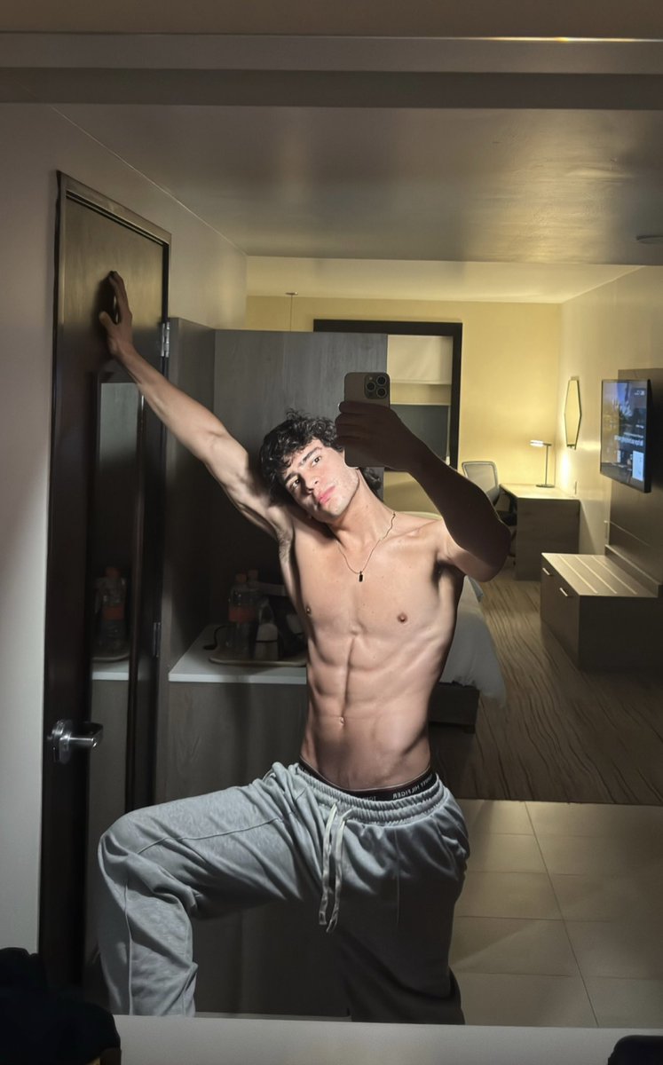 Carlo (@carlomforero) on Twitter photo 