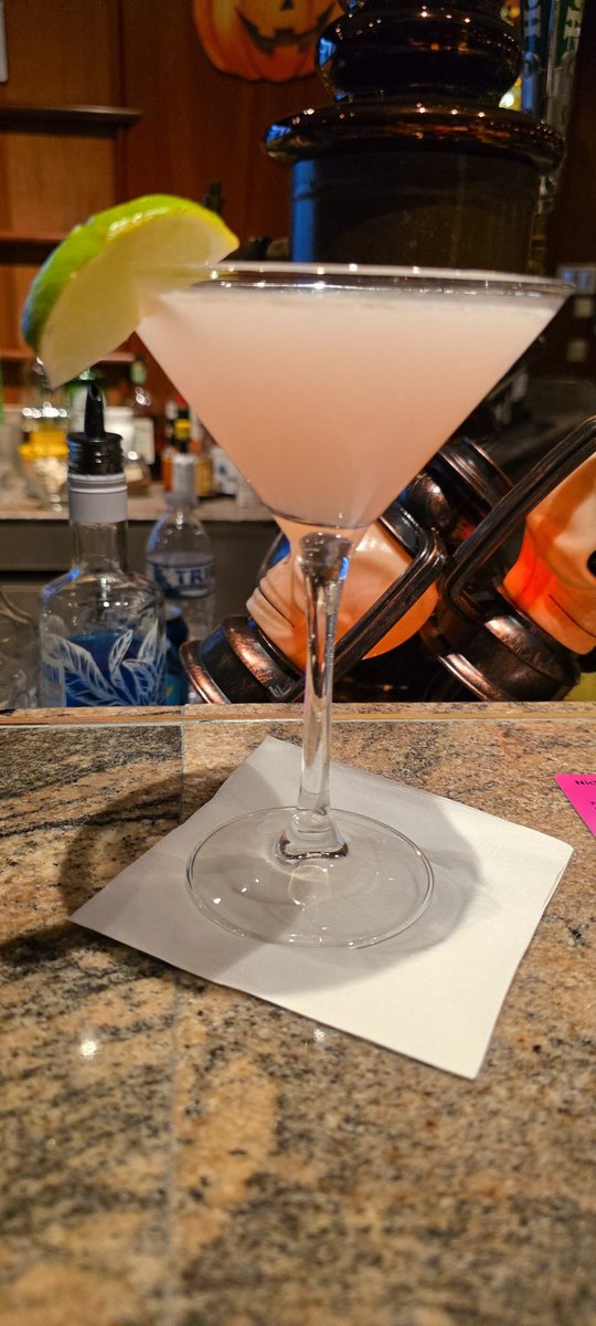 Middle of the ocean, fancy AF! #cruiselife