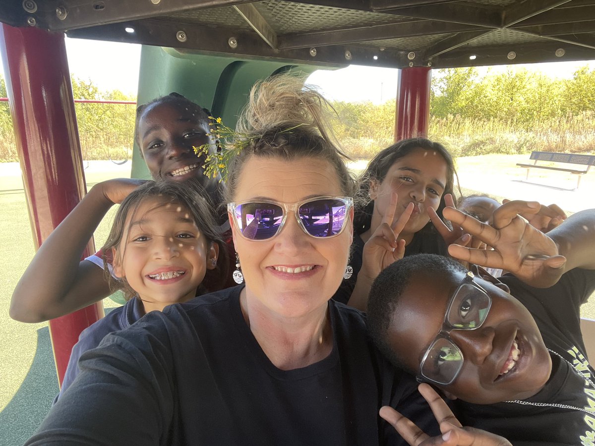 Mrs. Villanueva tweet media