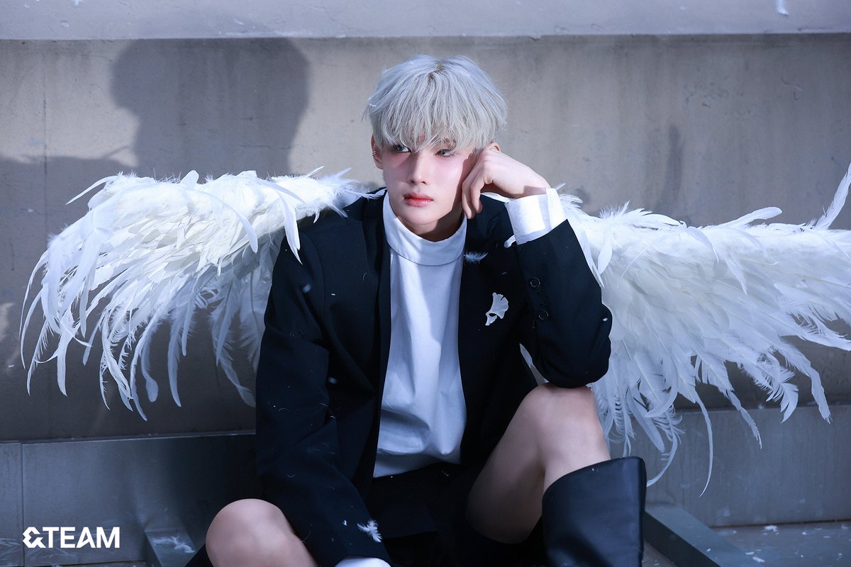 &amp;TEAM KR 1st Mini Album 'Back to Life' - GAZE ver. Jacket Shoot Behind Photo

#andTEAM #앤팀 #JO
#BacktoLife #GAZE