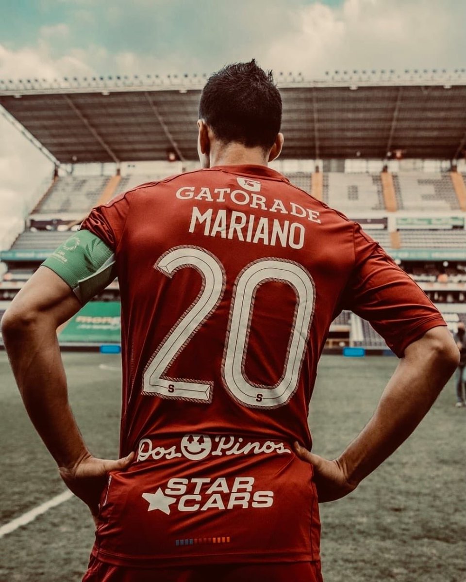 Yo lo ví jugar. 💜🤍