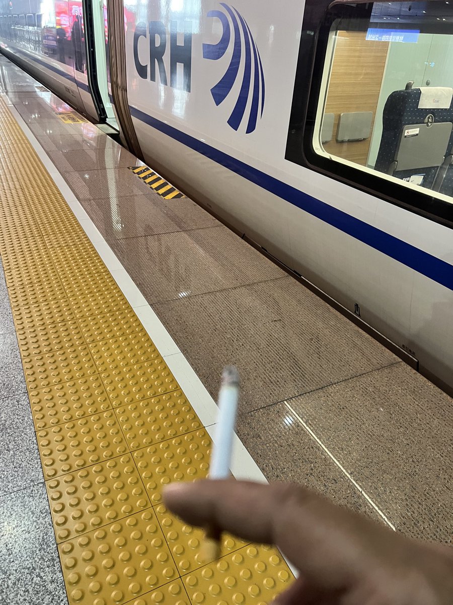 itaro))) (fake) tweet media