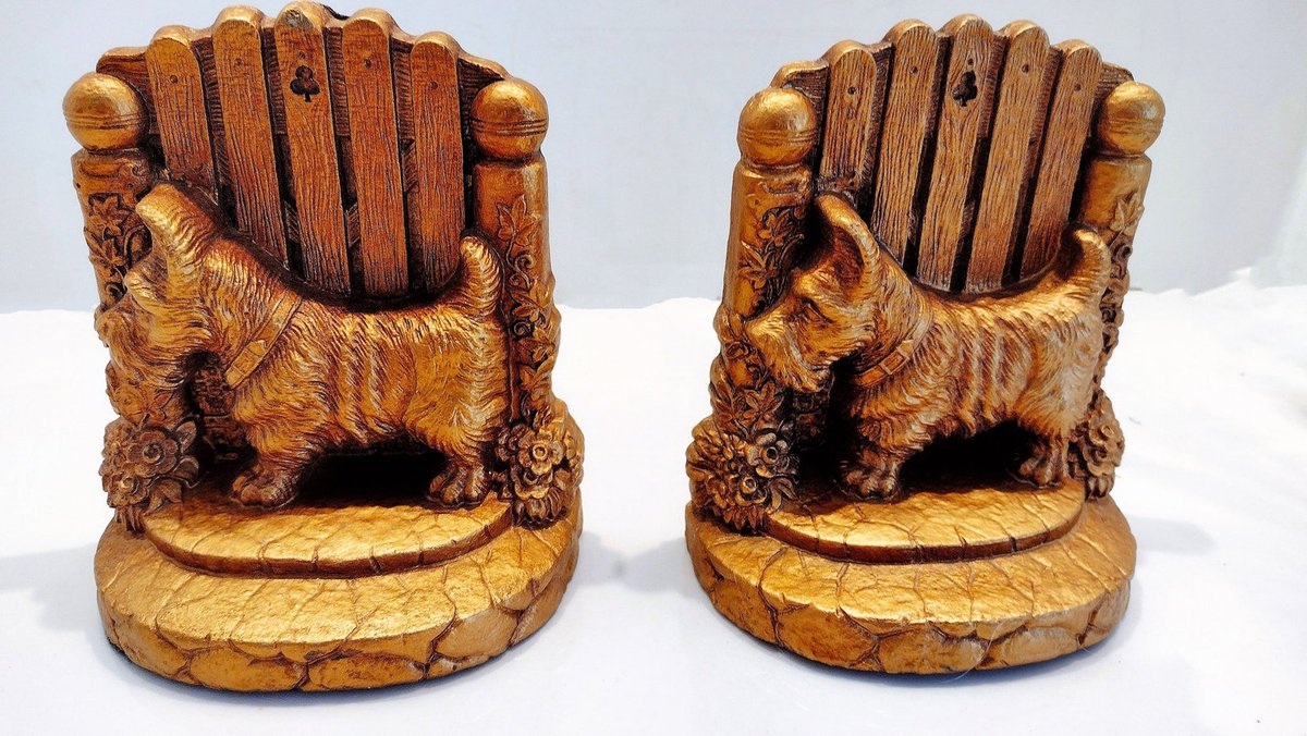 RetroRecollec's tweet photo. https://t.co/E8Q3extBgz Vintage Scottie Dog Book Ends #ScottieDogDecor #theAgeOfTheScottie #ScottyDogs #ScottieDogBookEnds #wiseshopper https://t.co/4MW529T6Ti