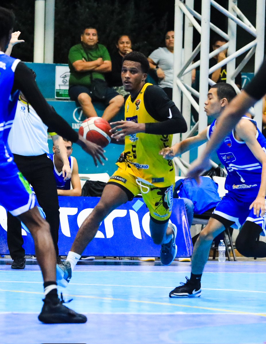 Independiente hizo respetar su casa 🔥

En un duelo intenso y lleno de emoción, Independiente superó a Salvadoreños BC con marcador de 72 a 67, sumando una valiosa victoria en el Torneo Clausura 2025 Copa Tigo Sports LMB. 🏀💪

#LMB #CopaTigoSports #TorneoClausura2025