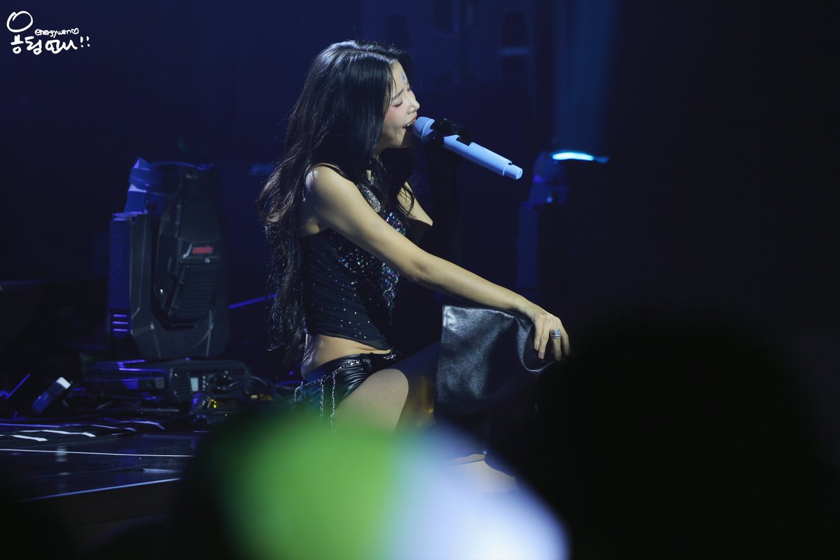 energywen's tweet image. 251011 ์๋ผ Solaris in Seoul
๐ซณ๐ป
#์๋ผ #Solar #๋ง๋ง๋ฌด #MAMAMOO #๊น์ฉ์