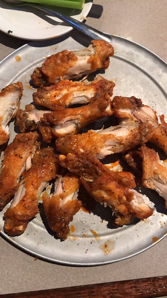 How Utah fans leave a plate of wings.