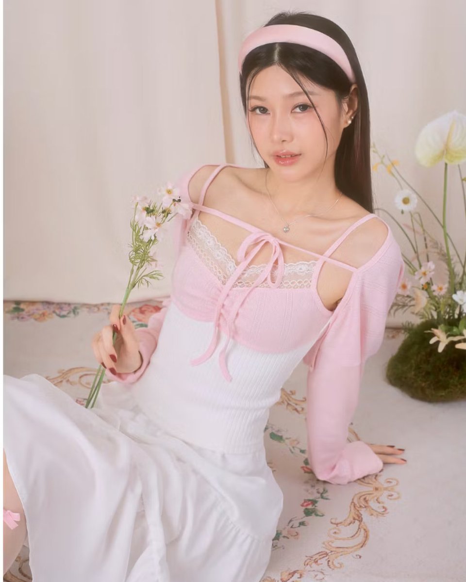 usedbymms's tweet photo. 🎈ส่งต่อ kome.offi 
สายเดี่ยว size:XL อกถึง43”&amp; คาดิแกน freesize 2 ชิ้น

520 รวมส่ง from 670 
ลอง 1 ครั้งถ้วน สภาพนางฟ้า

#ส่งต่อเสื้อผ้ามือสอง #ส่งต่อเสื้อปาดไหล่ #ส่งต่อเสื้อผ้ามือ2 https://t.co/V0inPjPzp8
